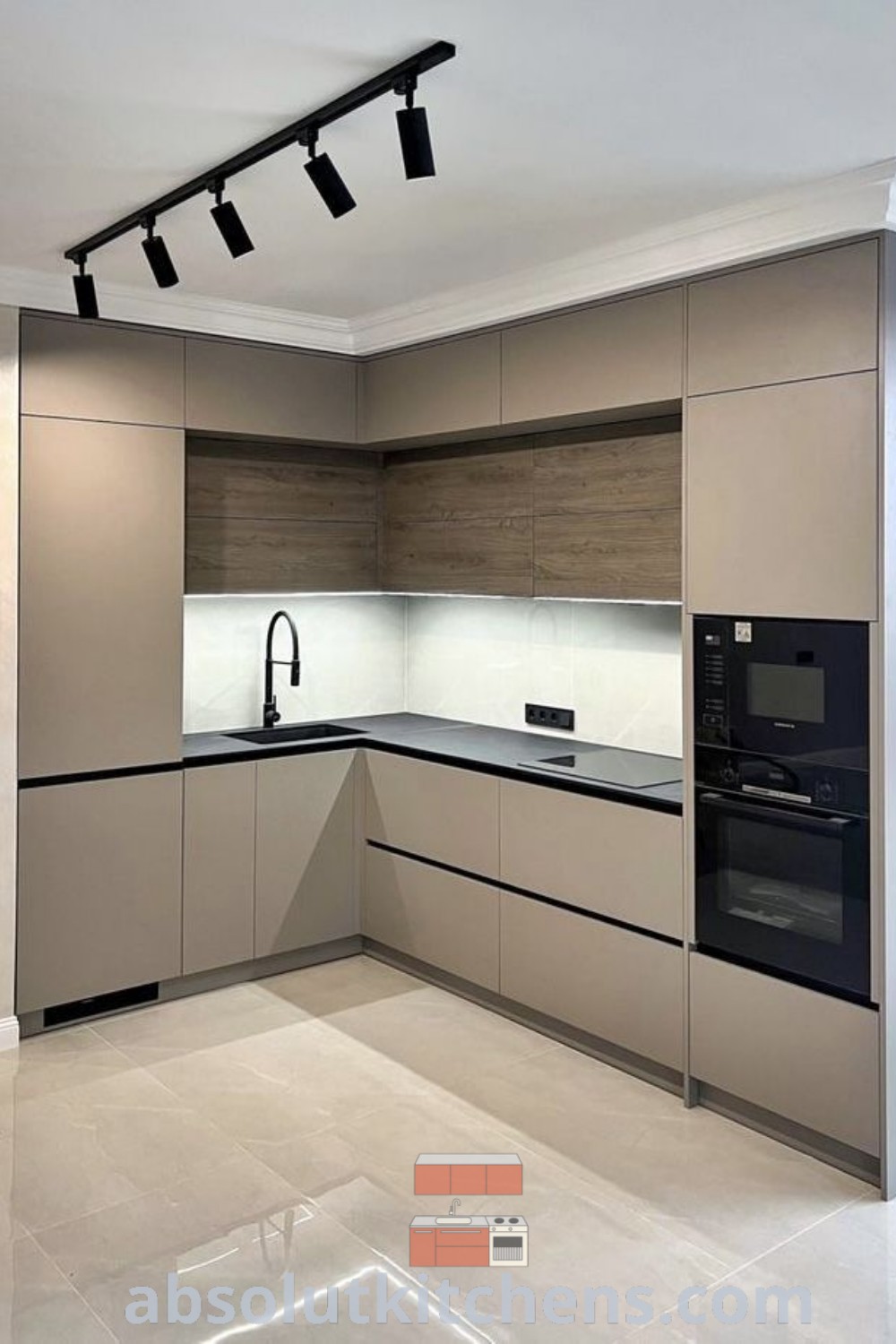 A cozy Japandi kitchen featuring Scandinavian design elements and minimalist decor, showcasing natural materials and earthy textures. This kitchen exemplifies thoughtful design ideas for a warm atmosphere, providing inspirations for homeowners seeking unique kitchen design plans. For more decor ideas, visit wellnesswink.com.